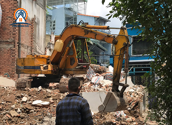 Tháo dỡ nhà cũ tại Vũng Tàu