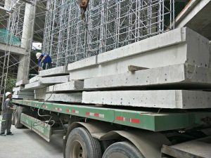 Cắt bê tông bằng dây kim cương tại Bình Phước