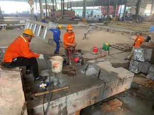 Cắt bê tông bằng dây kim cương tại TP.HCM